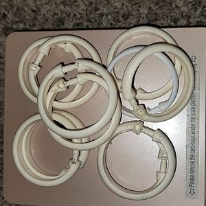 Vintage Shower Hooks 11pc eggshell white plastic